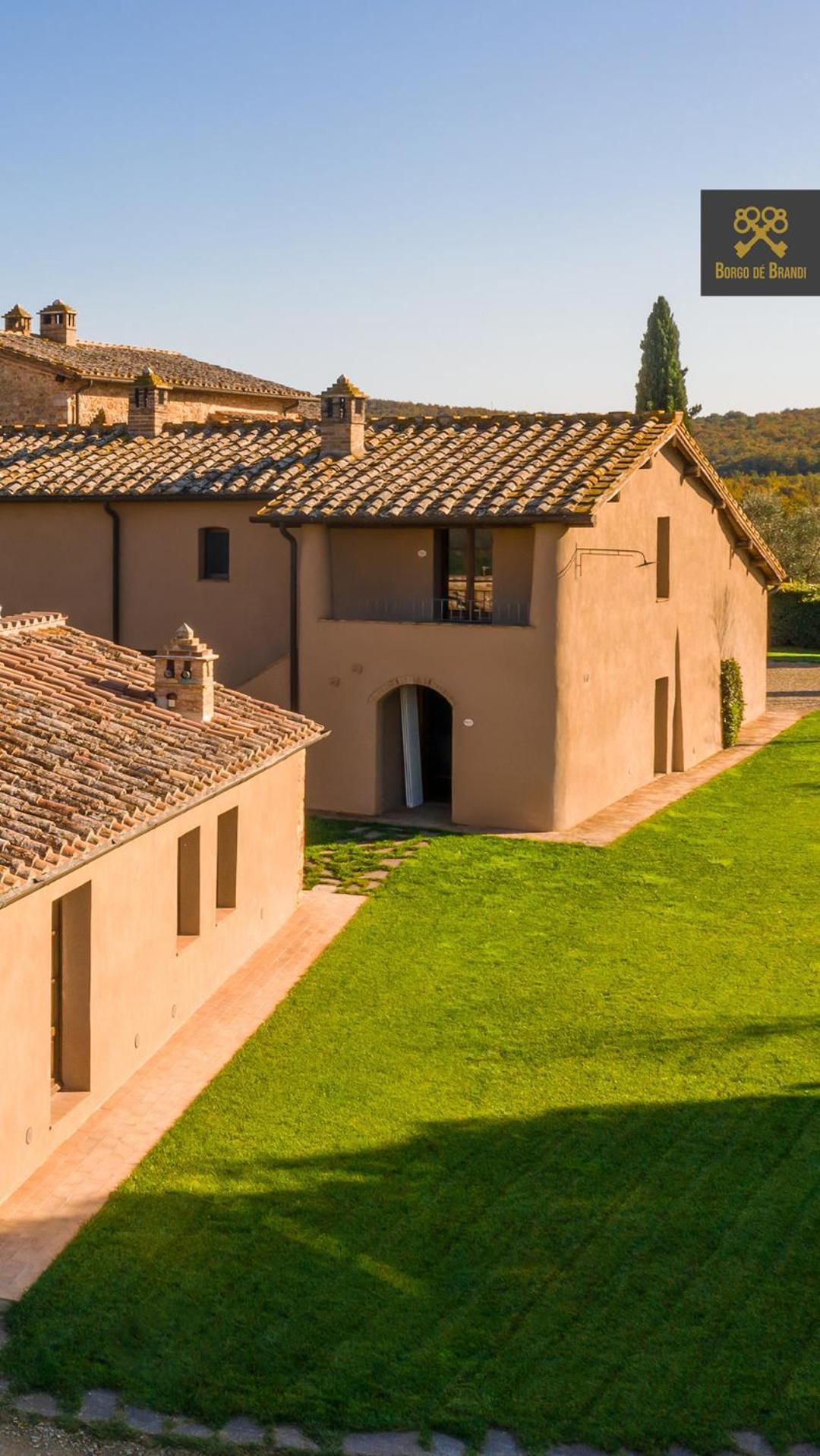 Borgo De Brandi *